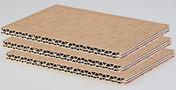 Bìa Carton Cứng Là Gì? Phân Loại, Ưu Điểm Và Ứng Dụng Thực Tế