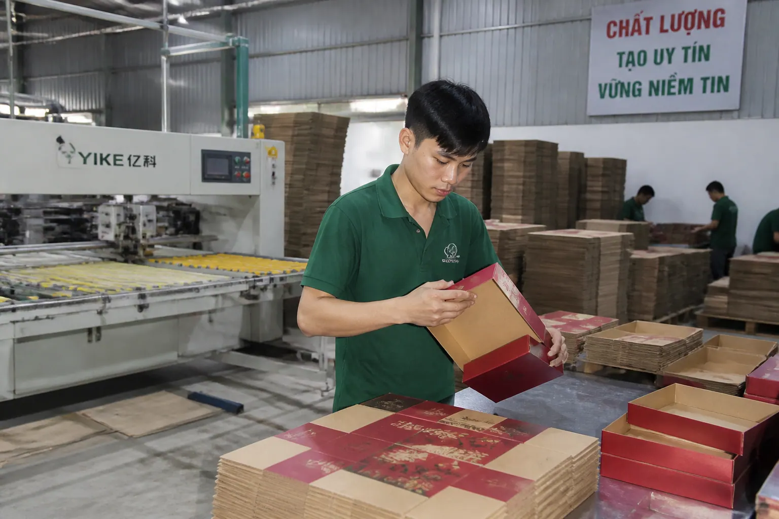 Quy Trình Sản Xuất Hộp Carton Tại Bắc Trường Sơn - hộp carton đựng quà